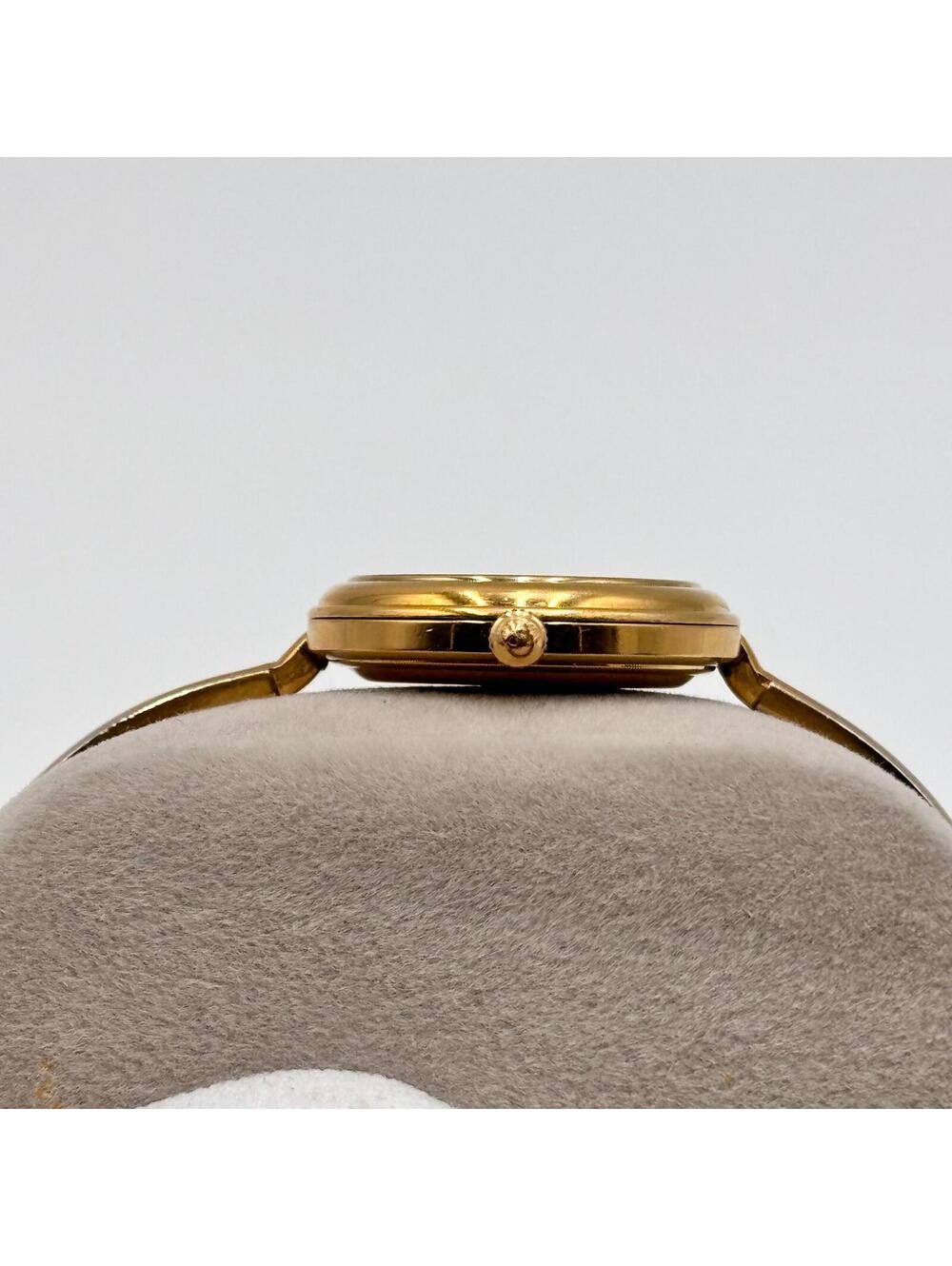 Gucci Gold Tone Interchangeable Bezel Bangle Watch Set - Picture 9 of 13